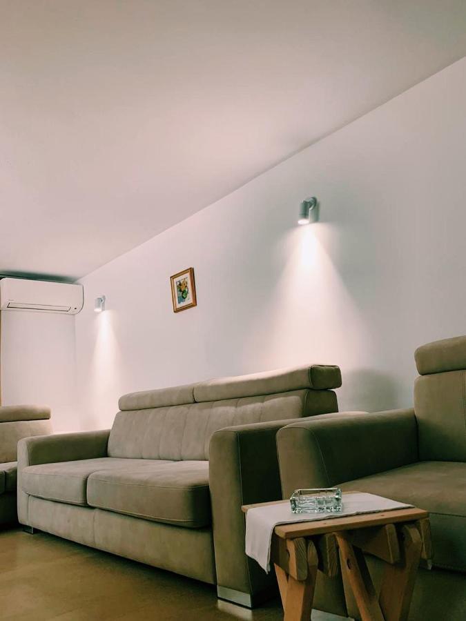 Toti Apartments Tirana Exterior photo